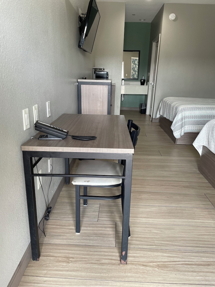 Express Inn Richey - photo 15