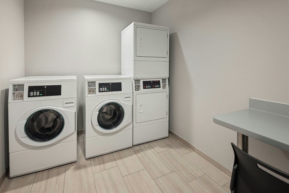 Springhill Suites BY Marriott Bettendorf - photo 25