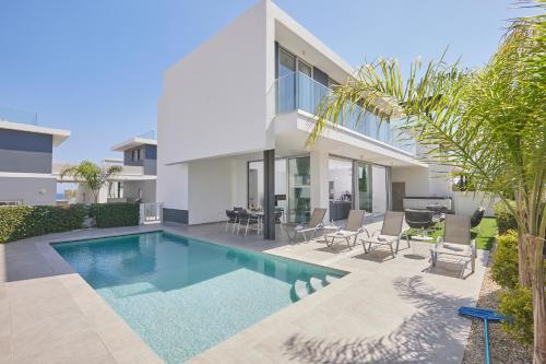 Protaras Olivine Villa Ol13 — 4-Star Luxury Hotel in Protaras, Cyprus