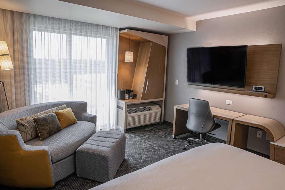 Courtyard by Marriott Greenville Mauldin - photo 5