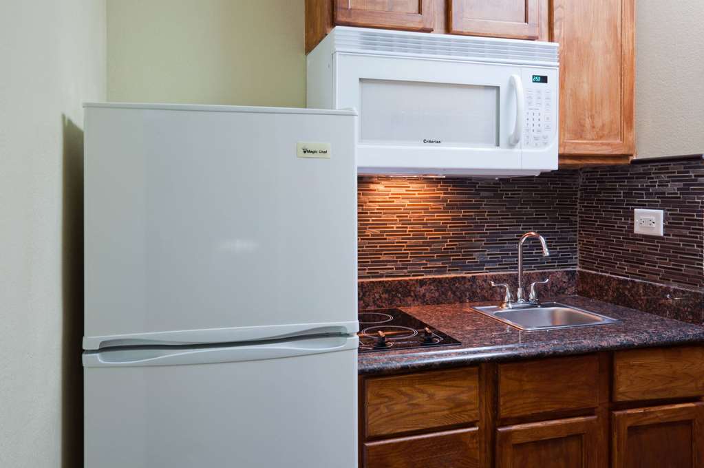 AmericInn by Wyndham Shakopee Near Canterbury Park - photo 28