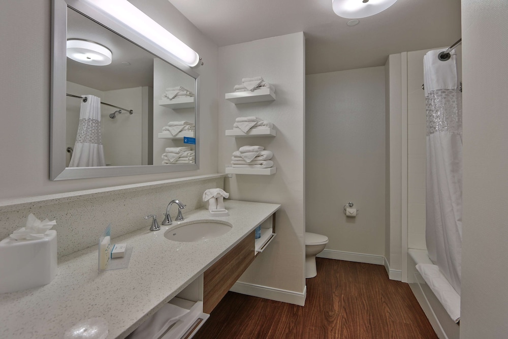 Hampton Inn & Suites Las Cruces I 10 - photo 32