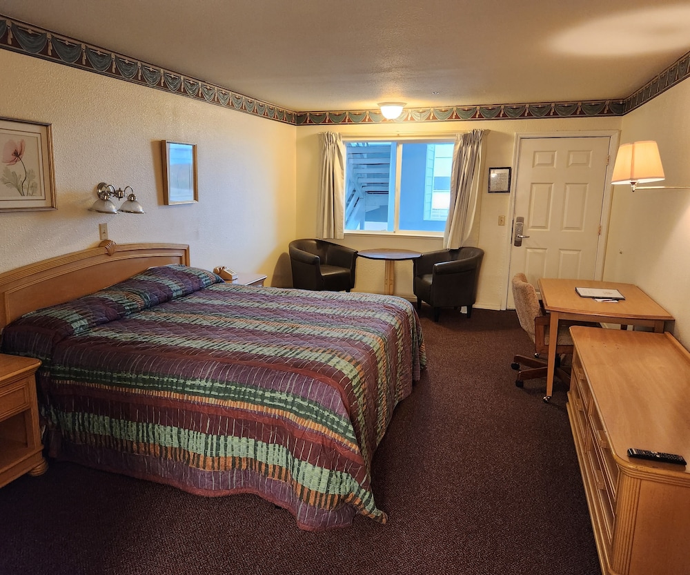 Bayview Inn - photo 17