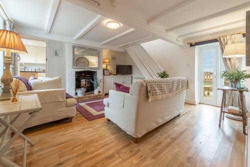 First & Last - carbon neutral hotel in Overstrand