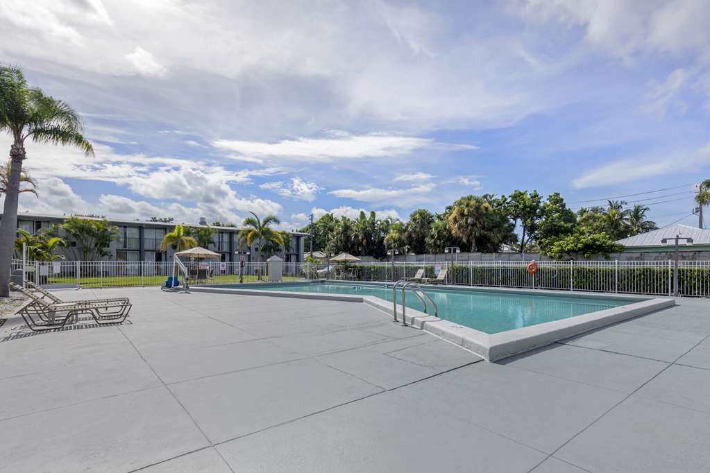 Quality Inn Downtown Stuart - photo 21
