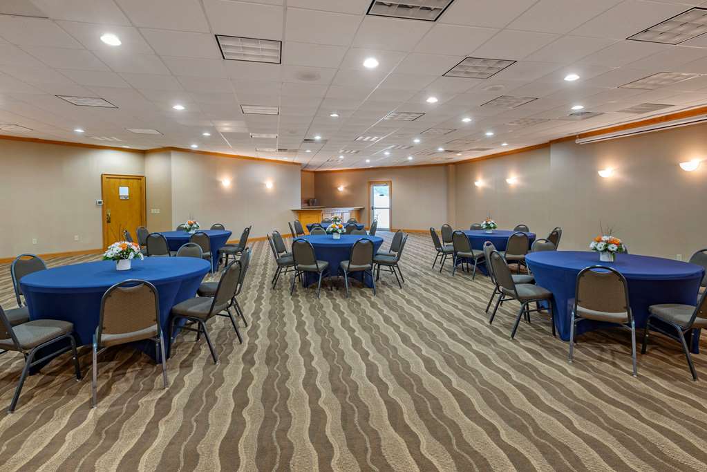 Comfort Inn Lancaster County North - photo 20