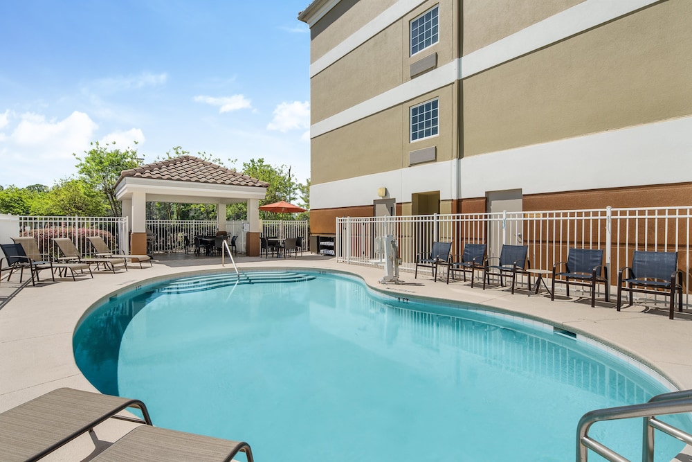 Candlewood Suites Destin Sandestin by IHG - photo 20