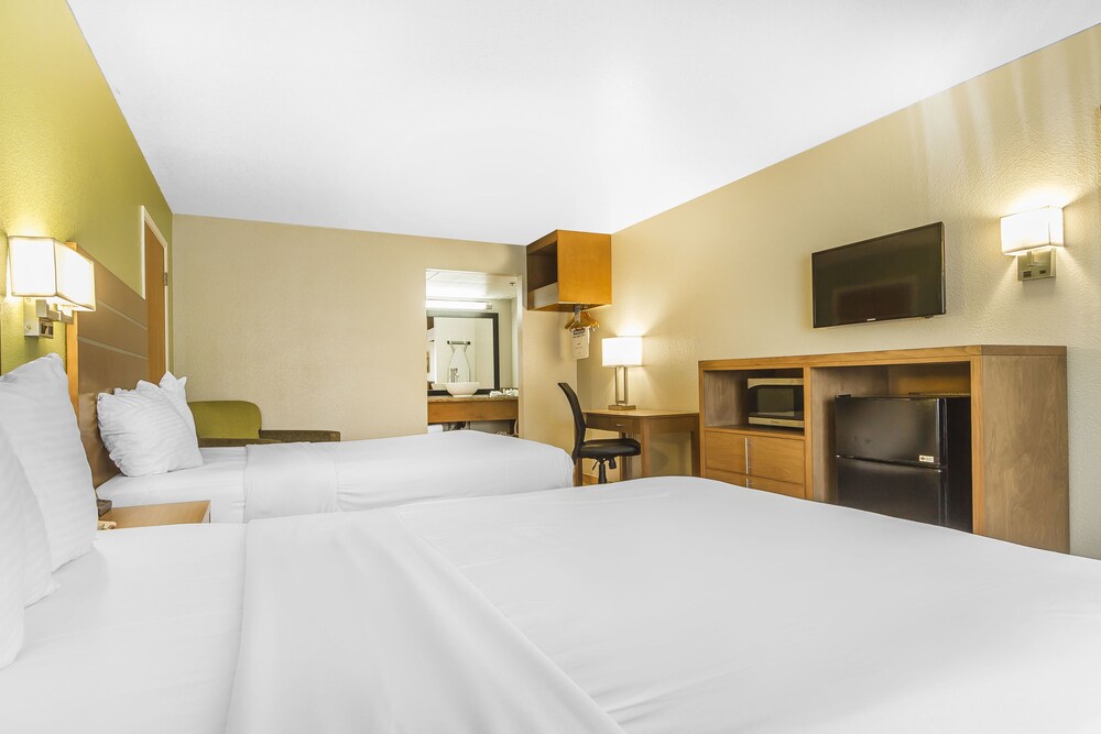 Days Inn & Suites Arcata