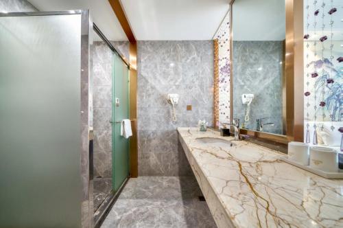Hendra Hotel Wenzhou Longwan International Airport Yongzhong Metro Station Branch - carbon neutral hotel in Wenzhou