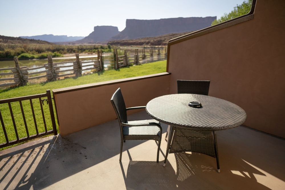 Red Cliffs Lodge - photo 34