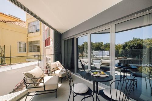 Olot 2 bedroom terrace and parking in Alcântara