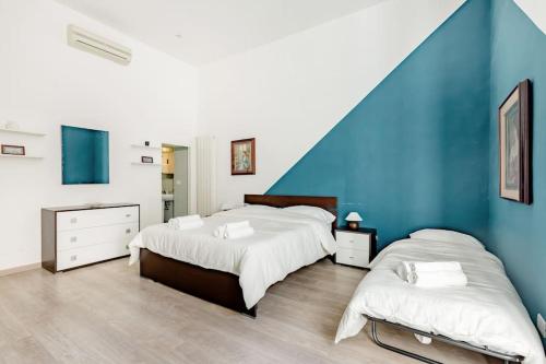 Modern 1BR Apt Near National Museum Sleeps 3 — 4-Star Luxury Hotel in Naples, Italy