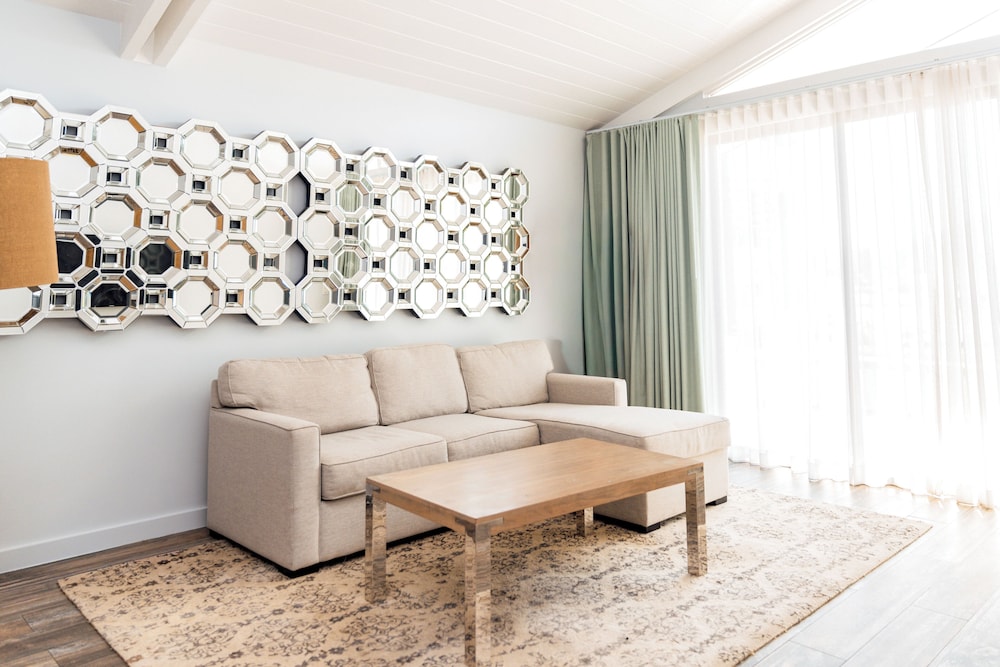 Lakehouse Resort - photo 19