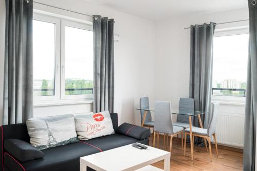 Racjonalizacji Paris Apartment by BookingHost — 4-Star Luxury Hotel in Warsaw, Poland