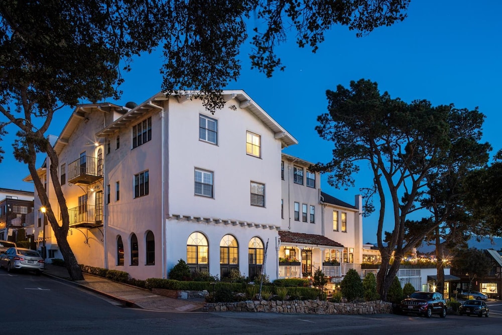 Pine Inn — hotel in Carmel
