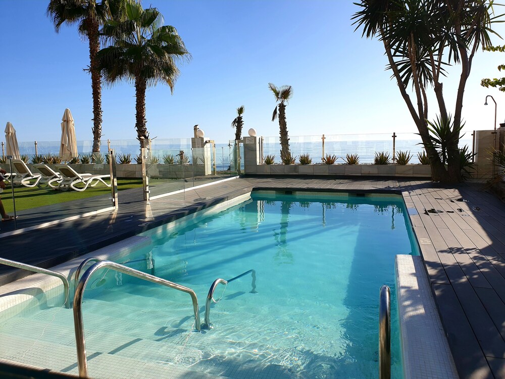 Hotel Santa Rosa - carbon neutral hotel in Torrox