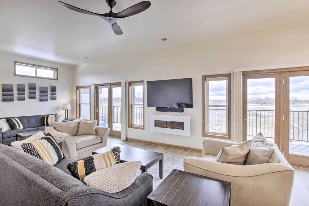 Spacious Recently Built Home Less Than 1 Mi to Lake — Malone — photo 5