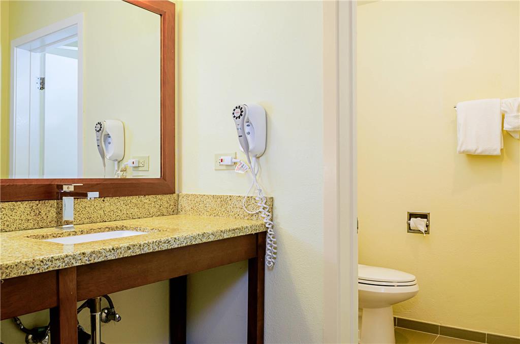 Comfort Inn Monterey Peninsula Airport - photo 11