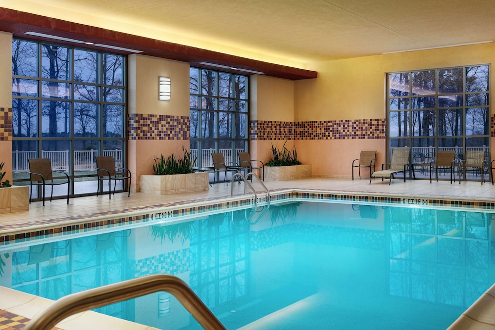 Embassy Suites by Hilton Charlotte Concord Golf Resort & Spa - photo 52
