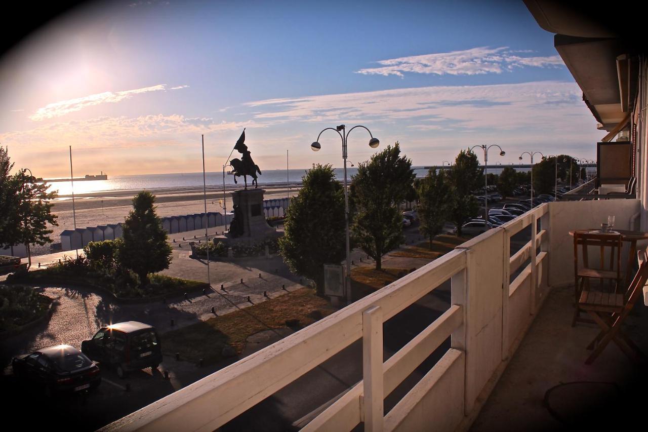 Le Bain de Mer in Boulogne-Sur-Mer, France