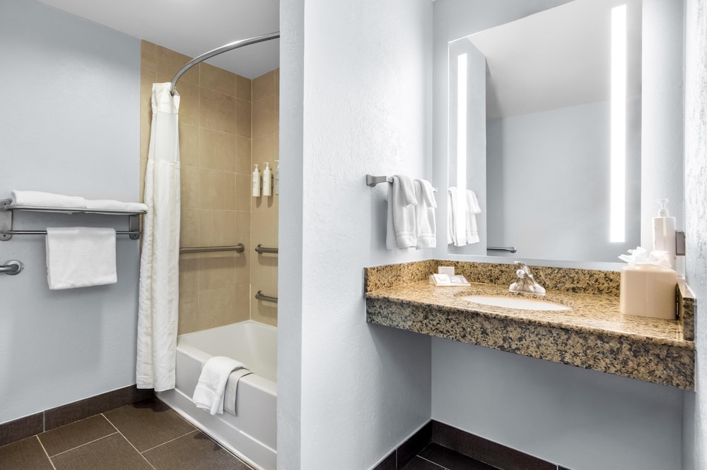 Hilton Garden Inn Amarillo - photo 37