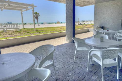412 Island Inn - last minute hotel in Saint Pete Beach
