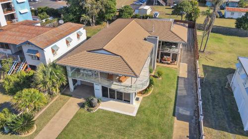 Nautilus Beachside Apartments — Bargara — photo 3