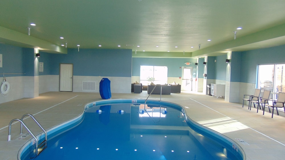 Holiday Inn Express & Suites Wapakoneta by IHG - photo 50