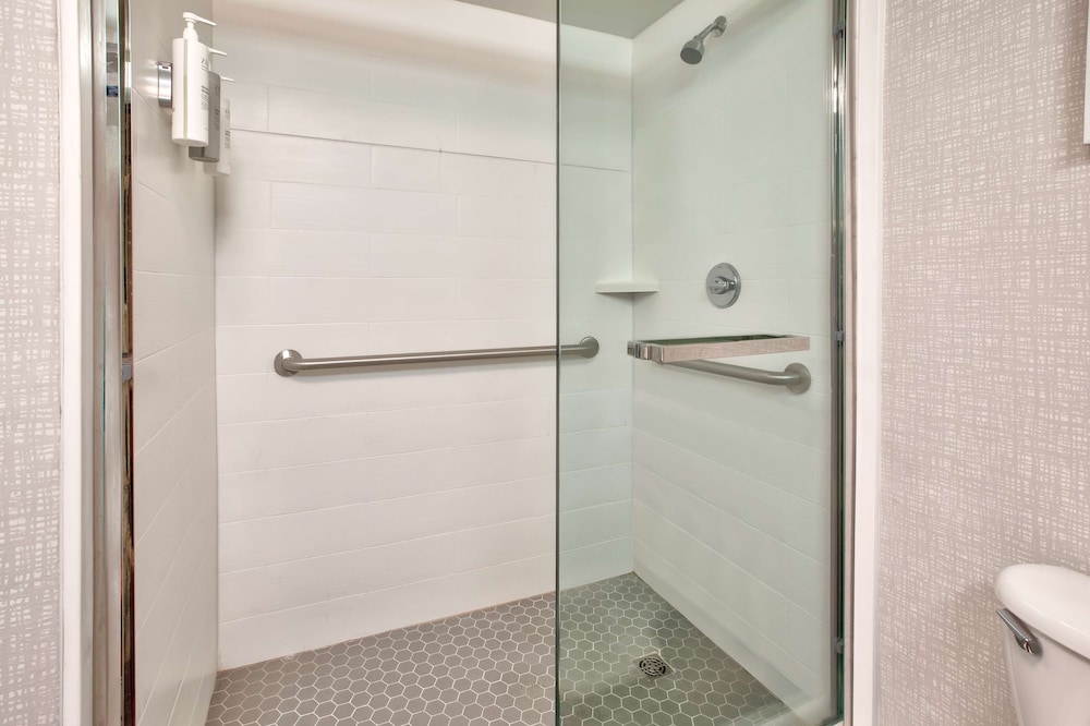 Hampton Inn Daytona Ormond Beach - photo 23