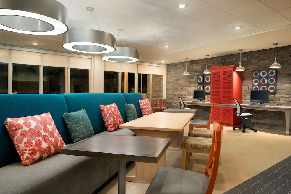 Home2 Suites by Hilton Roanoke VA - photo 36