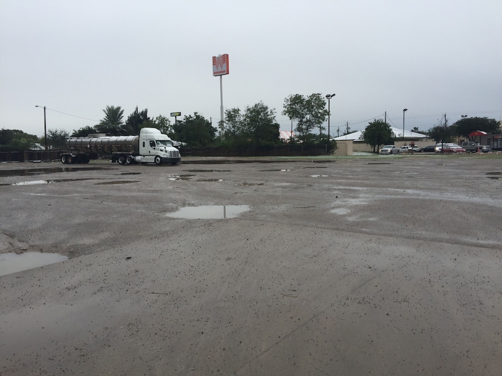 Texas Inn and Suites City Center at University Dr. - photo 37