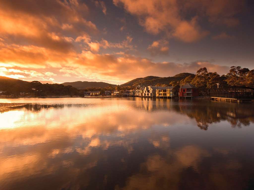 Novotel Lake Crackenback Resort & Spa in Jindabyne, Australia