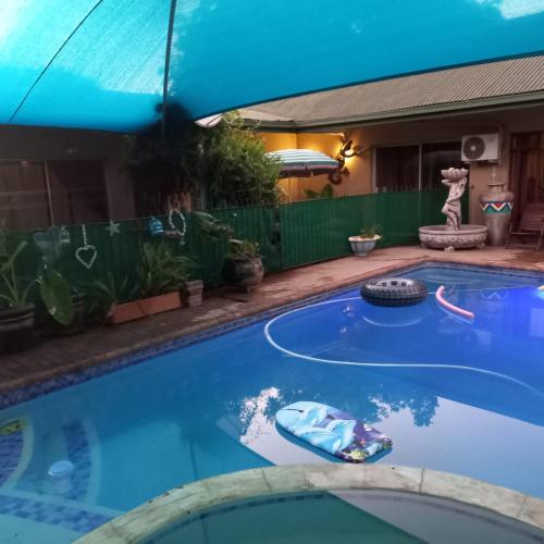 Schweizer Guesthouse — 4-Star Luxury Hotel in Schweizer-Reneke, South Africa