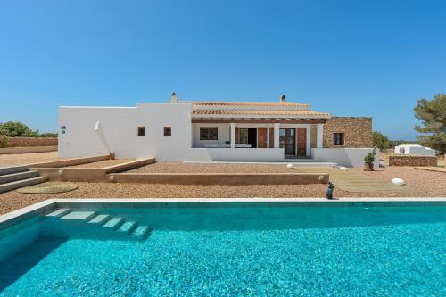 Casa S'olibassa — 4-Star Luxury Hotel in Sant Francesc De Formentera, Spain