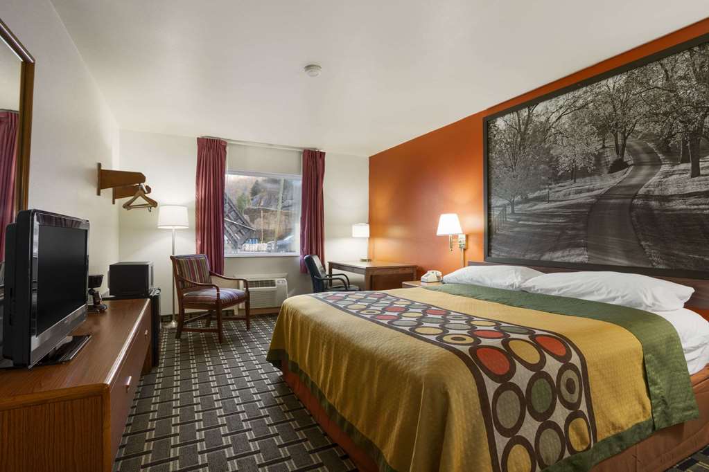 Super 8 by Wyndham Prestonsburg - photo 11