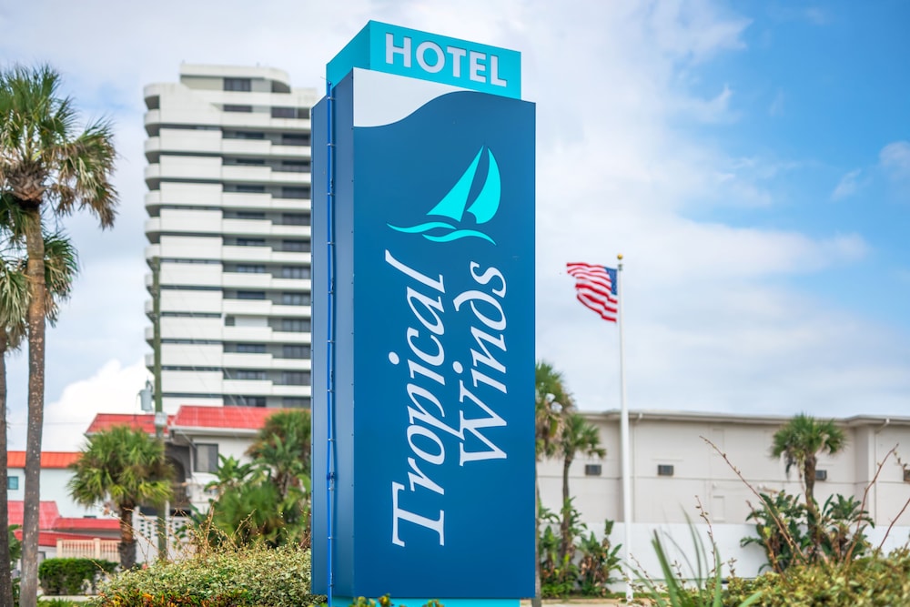 Tropical Winds Oceanfront Hotel - photo 91