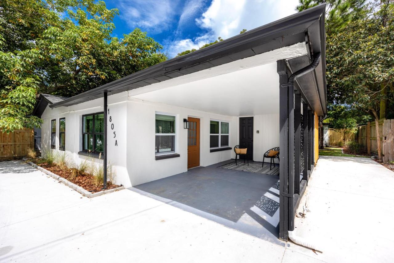 NEW Clearwater Gem 10 Min to Beach 2 Min to Downtown Dunedin King Bed in Clearwater, United States