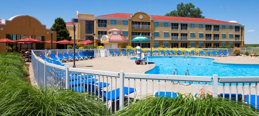 Cedar Point's Sandcastle Suites - photo 7