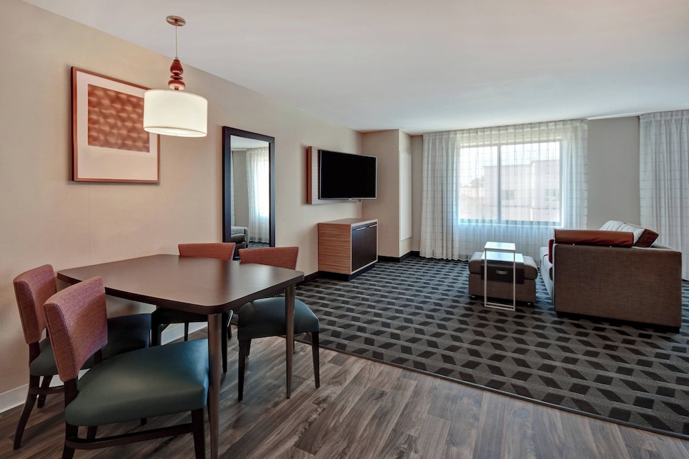 TownePlace Suites by Marriott Las Vegas Airport South - photo 16