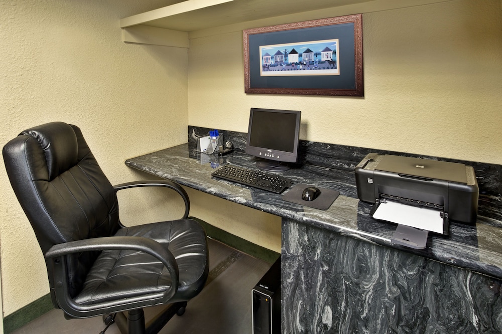 Holiday Inn Express Breaux Bridge by IHG - photo 22