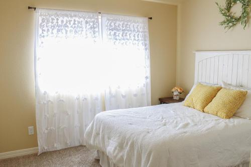 Chic Residence Near DT Sheridan — 4-Star Luxury Hotel in Sheridan, United States