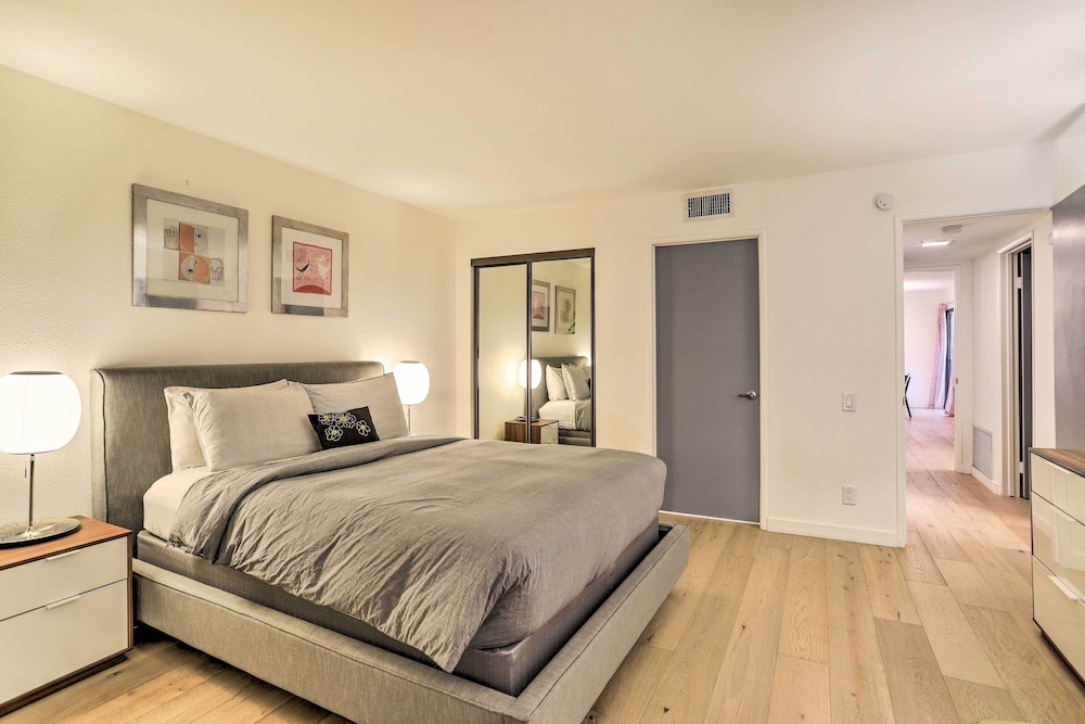 Palm Springs Hideaway w Resort Amenities - photo 4