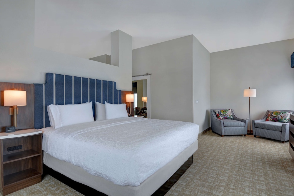 Hampton Inn & Suites Nashville Downtown Capitol View - photo 11