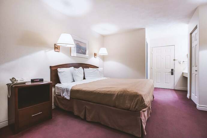 Sky Palace Inn & Suites Mccook - photo 19