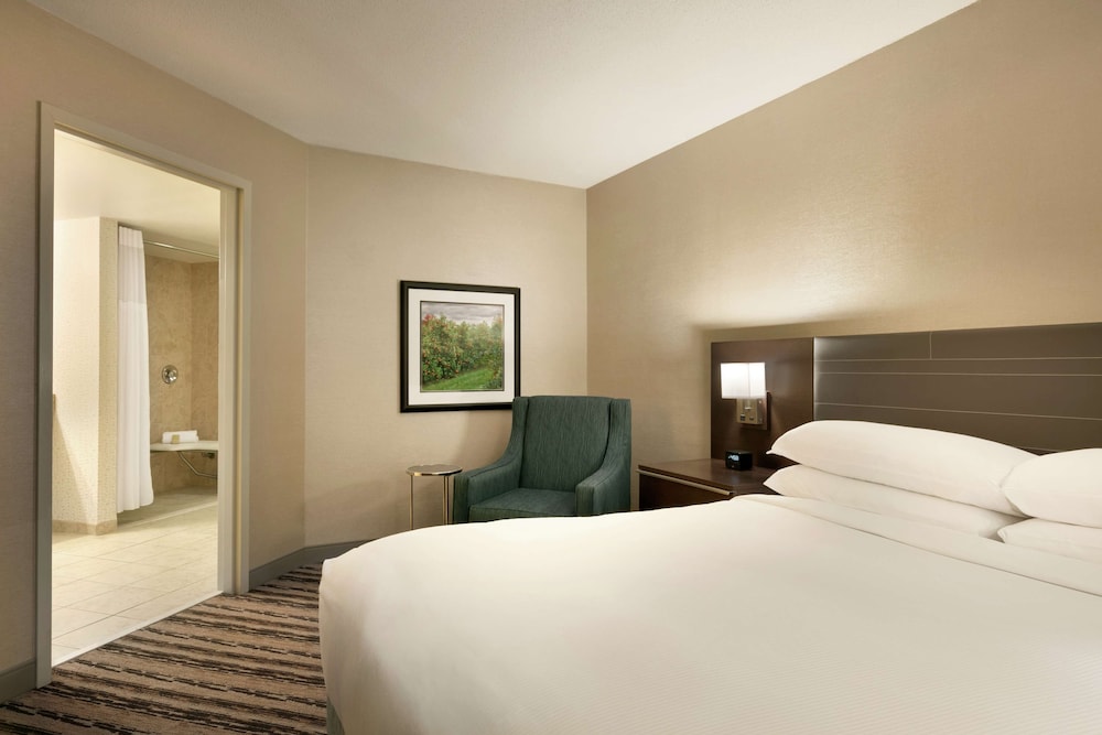DoubleTree Resort by Hilton Lancaster - photo 21