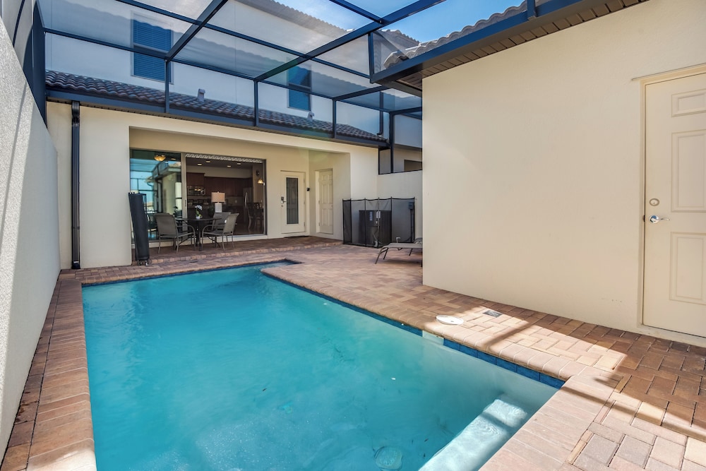 Townhome W private Pool & Free On site Water Park - photo 21