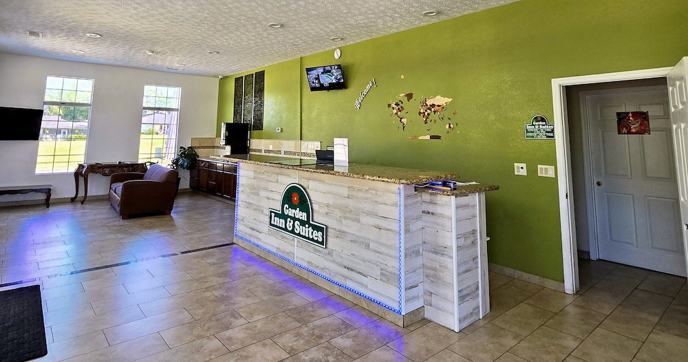 Garden Inn and Suites near Callaway Gardens Pine Mountain - photo 2