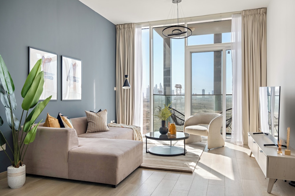 Silkhaus Bloom Towers B — 4-Star Luxury Hotel in Dubai, United Arab Emirates