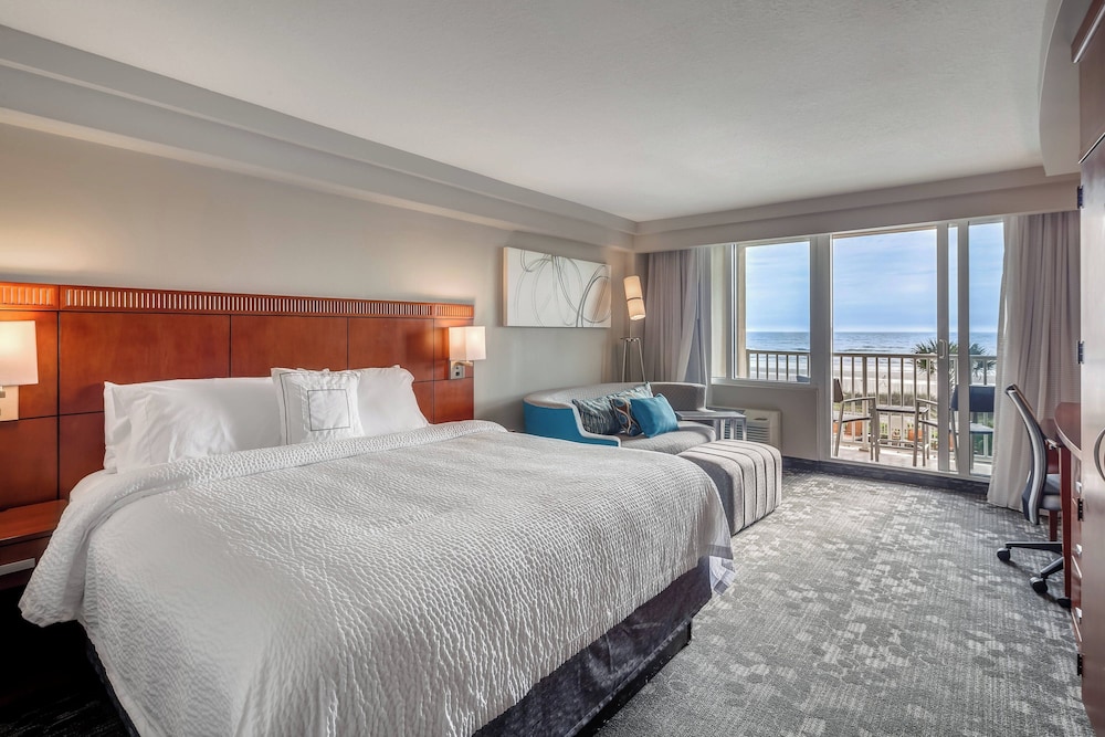 Courtyard by Marriott Jacksonville Beach Oceanfront - photo 10