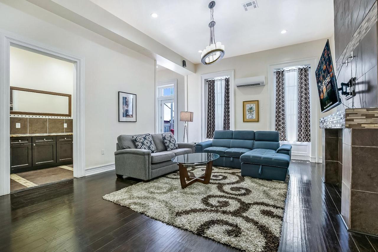 Luxury 4Br Condo in Downtown by Hosteeva — 4-Star Luxury Hotel in New Orleans, United States